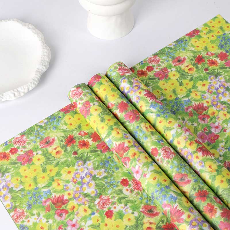 Flower wrapping paper roll