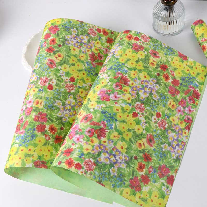 Flower wrapping paper roll - Image 3